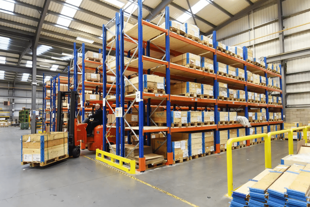 uk-warehouse-pallet-racking-suppliers A warehouse pallet racking system supplied and installed by Teepee Materials Handling
