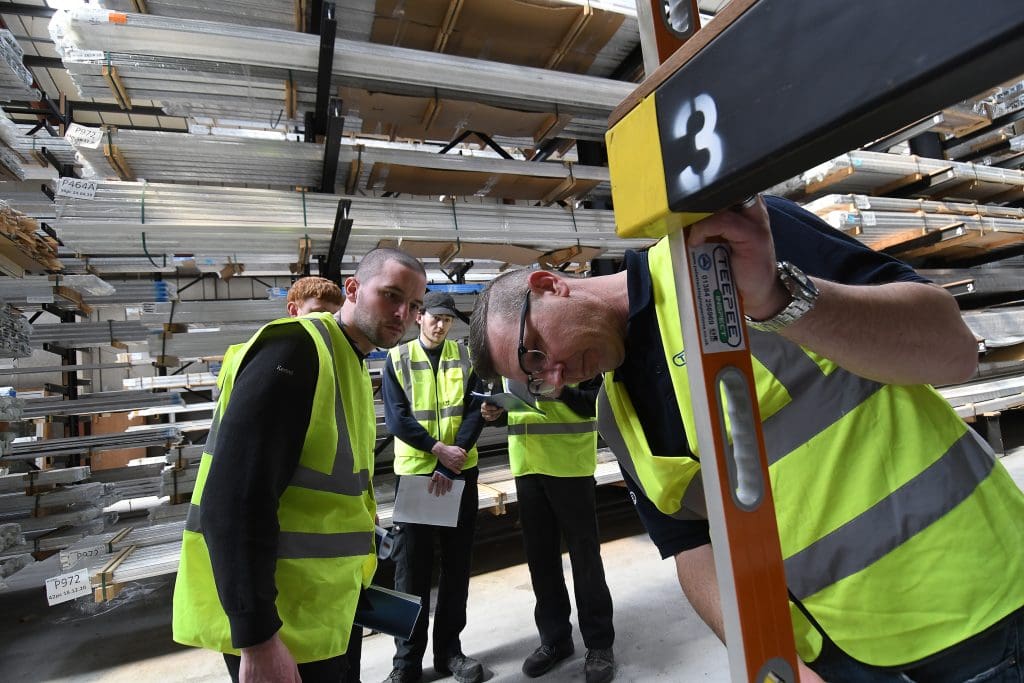warehouse-racking-inspection-solutions Warehouse racking solutions: racking inspections by Teepee Materials Handling